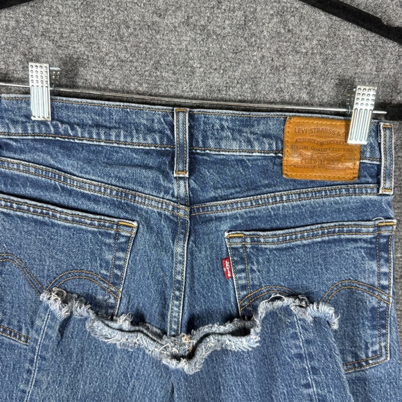 Levis Jeans Wedgie Straight Mid Wash Cut Off Womens Size 27x26 #1832 - Picture 4 of 11